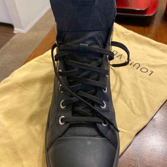 Louis Vuitton high top sneakers - Picture 4 of 8